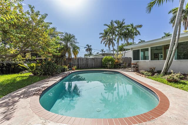 1523 Liberty St, Hollywood FL 33020 - Hollywood, FL - Photo 3