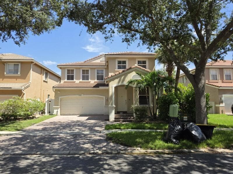 5292 Sancerre Circle, Lake Worth FL 33463 - Lake Worth, FL - Photo 1
