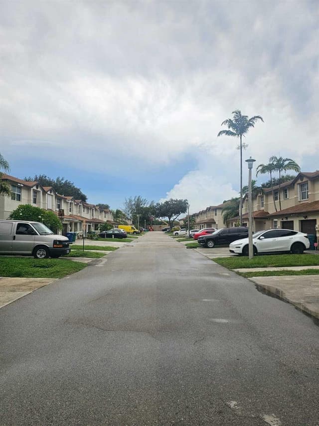 3353 NW 197TH Terrace, Miami Gardens FL 33056 - Miami Gardens, FL - Photo 3