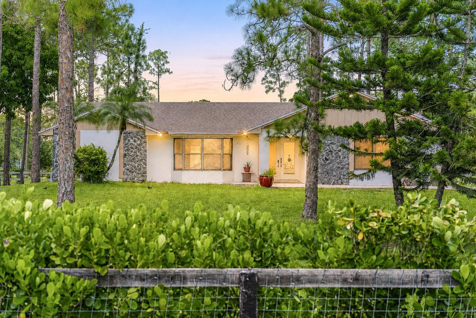 15211 60th Place N, FL 33470 - Photo 1