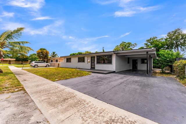 1252 NW 172ND Terrace, Miami Gardens FL 33169 - Miami Gardens, FL - Photo 2