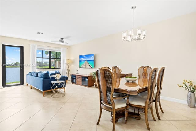 8442 Lake Majesty Ln, Parkland FL 33076 - Parkland, FL - Photo 6