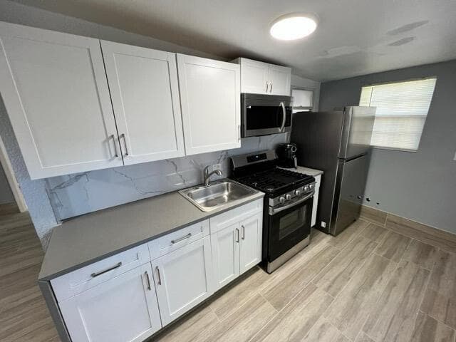 4040 NE 12TH Terrace, Pompano Beach FL 33064 - Pompano Beach, FL - Photo 1