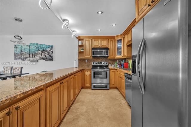19370 Collins Ave # 919, Sunny Isles Beach FL 33160 - Sunny Isles Beach, FL - Photo 4
