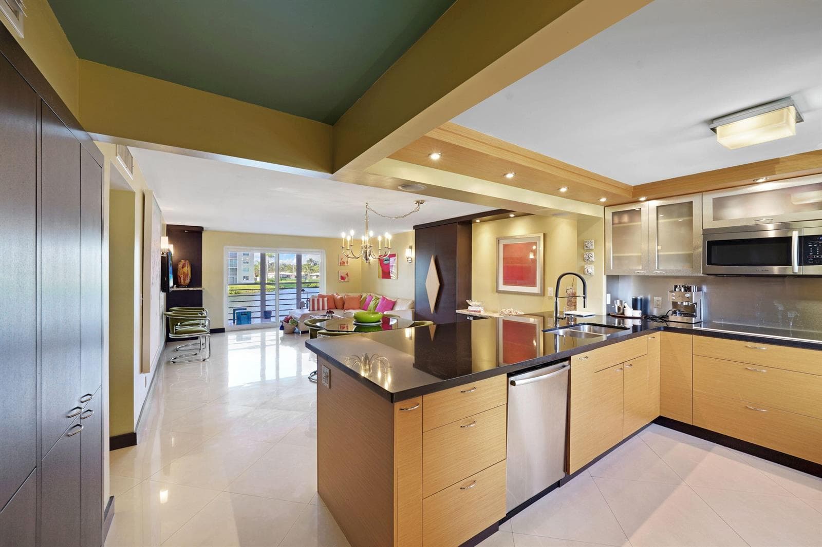 311 SE 3RD Street SE # 207, Dania Beach FL 33004 - Dania Beach, FL - Photo 1