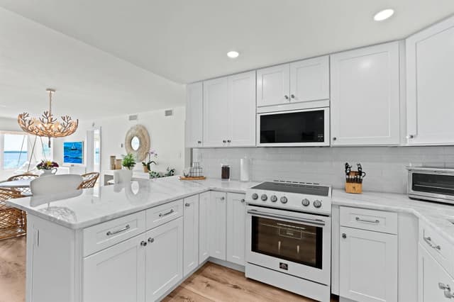 52 YACHT CLUB Drive # 204, North Palm Beach FL 33408 - North Palm Beach, FL - Photo 6