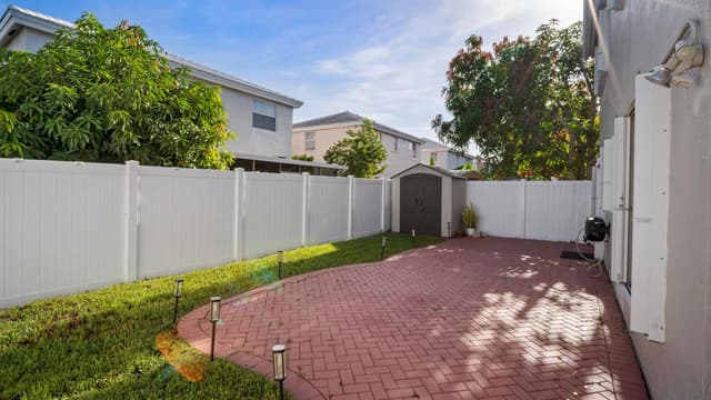 6741 FERN Street, Margate FL 33063 - Margate, FL - Photo 5
