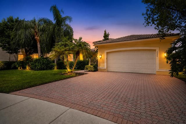 7966 Merano Reef Lane, Lake Worth FL 33467 - Lake Worth, FL - Photo 2