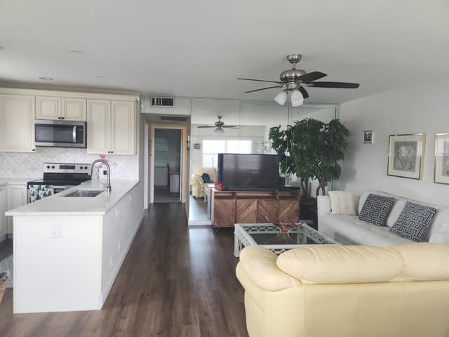 158 Preston Way, Boca Raton FL 33434 - Boca Raton, FL - Photo 4