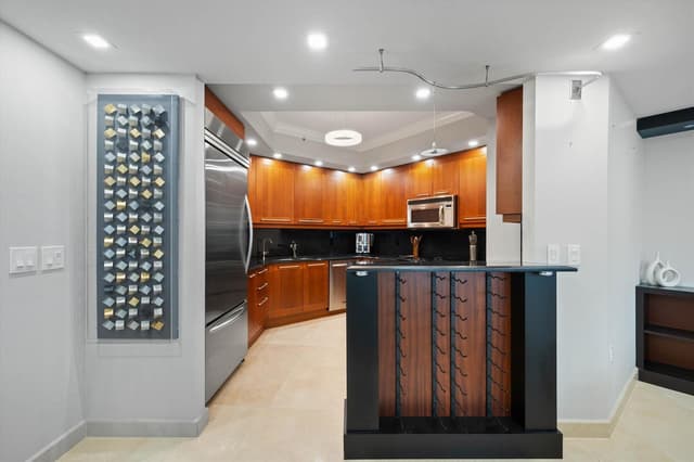 333 Las Olas Way Unit 405, Fort Lauderdale FL 33301 - Fort Lauderdale, FL - Photo 4