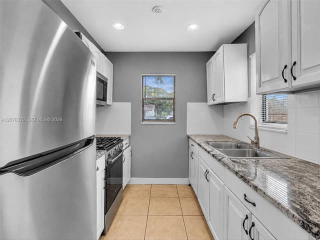 2641 NW 21st St, Fort Lauderdale FL 33311 - Fort Lauderdale, FL - Photo 5
