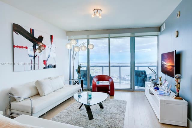 888 Biscayne Blvd # 4007, Miami FL 33132 - Miami, FL - Photo 2