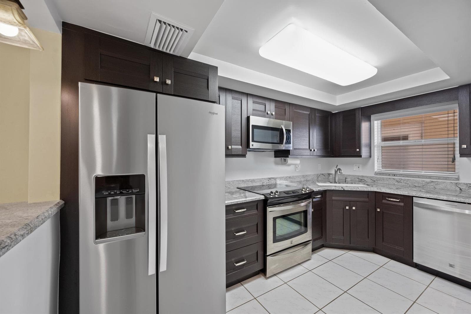 725 N RIVERSIDE Drive # 203, Pompano Beach FL 33062 - Pompano Beach, FL - Photo 1