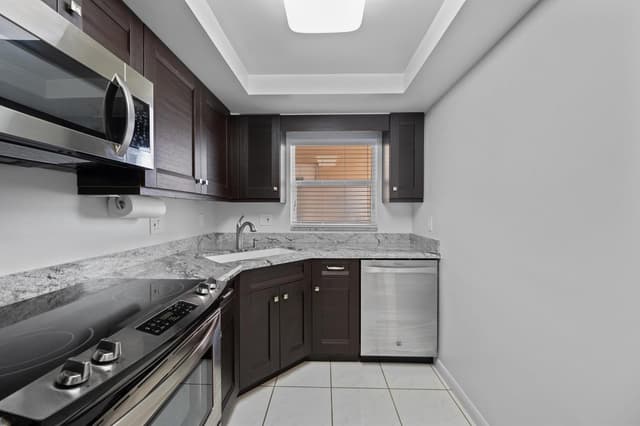 725 N RIVERSIDE Drive # 203, Pompano Beach FL 33062 - Pompano Beach, FL - Photo 5