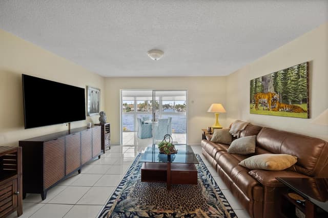 725 N RIVERSIDE Drive # 203, Pompano Beach FL 33062 - Pompano Beach, FL - Photo 4