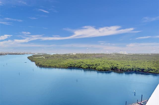 500 Bayview Dr # 1924, Sunny Isles Beach FL 33160 - Sunny Isles Beach, FL - Photo 3