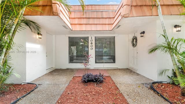 10600 NW 45th St, Coral Springs FL 33065 - Coral Springs, FL - Photo 2
