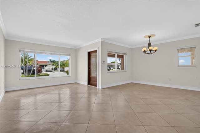 8936 SW 11th St, Miami FL 33174 - Miami, FL - Photo 7