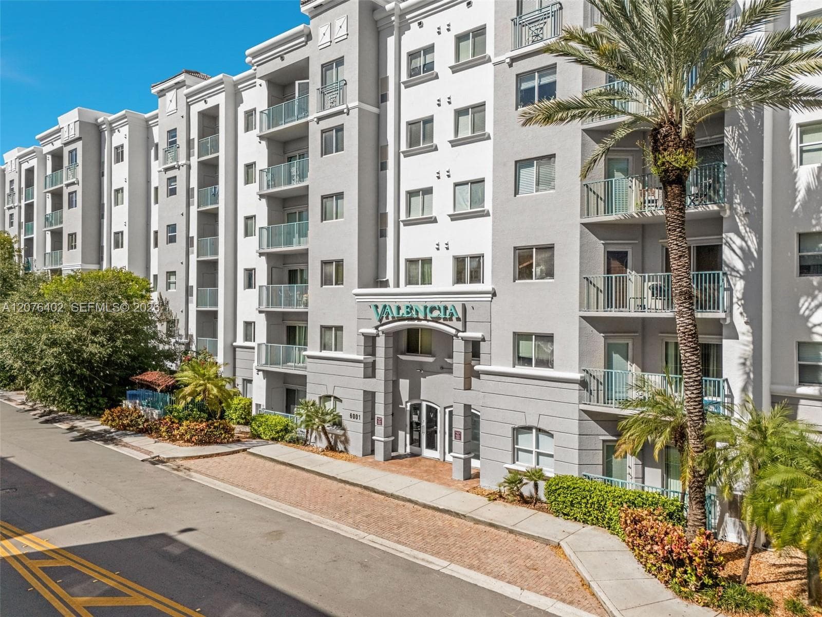 6001 SW 70th St # 512, South Miami FL 33143 - South Miami, FL - Photo 1
