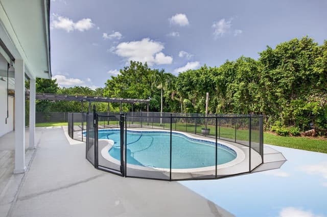 2400 NW 105TH Terrace, Coral Springs FL 33065 - Coral Springs, FL - Photo 5