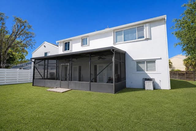 14615 SW 142nd Place Cir, Miami FL 33186 - Miami, FL - Photo 2