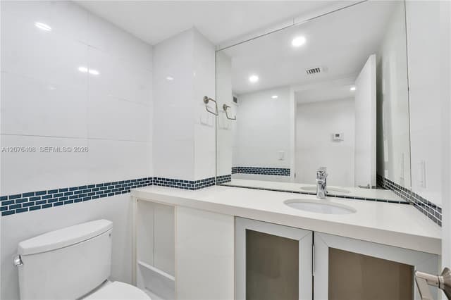 90 Edgewater Dr # 104, Coral Gables FL 33133 - Coral Gables, FL - Photo 7