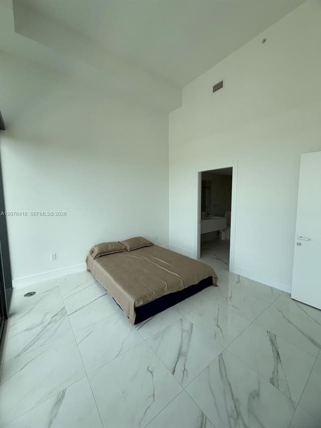 1170 E HALLANDALE BEACH BLVD # 502, Hallandale Beach FL 33009 - Hallandale Beach, FL - Photo 7