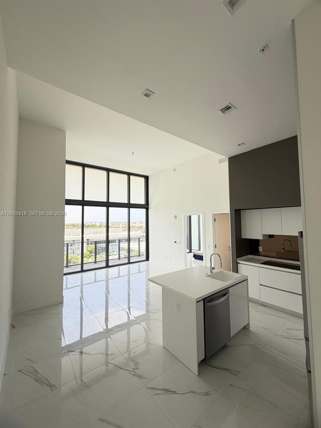 1170 E HALLANDALE BEACH BLVD # 502, Hallandale Beach FL 33009 - Hallandale Beach, FL - Photo 5
