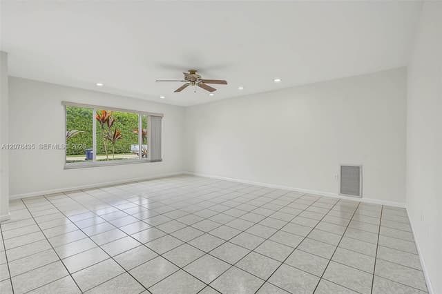 17721 SW 93rd Ave, Palmetto Bay FL 33157 - Palmetto Bay, FL - Photo 3