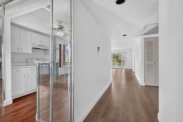 13700 SW 11th Street # 203A, Pembroke Pines FL 33027 - Pembroke Pines, FL - Photo 7