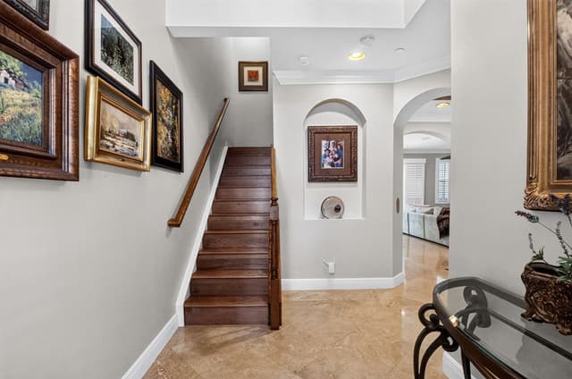612 NE FRANCESCA Lane, Boca Raton FL 33487 - Boca Raton, FL - Photo 2
