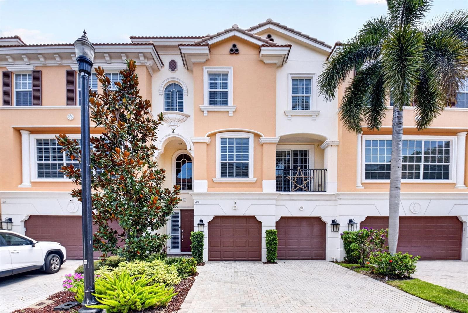 612 NE FRANCESCA Lane, Boca Raton FL 33487