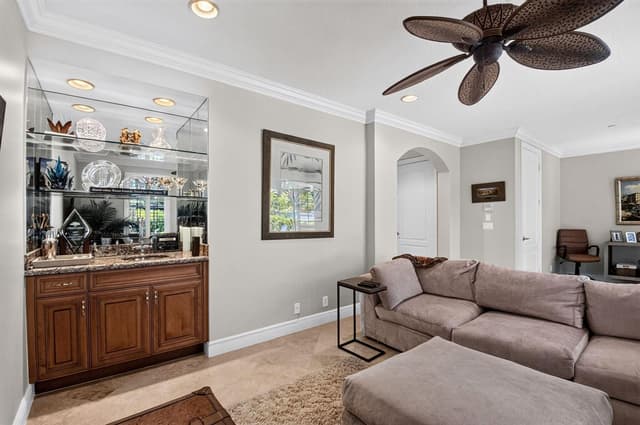 612 NE FRANCESCA Lane, Boca Raton FL 33487 - Boca Raton, FL - Photo 5