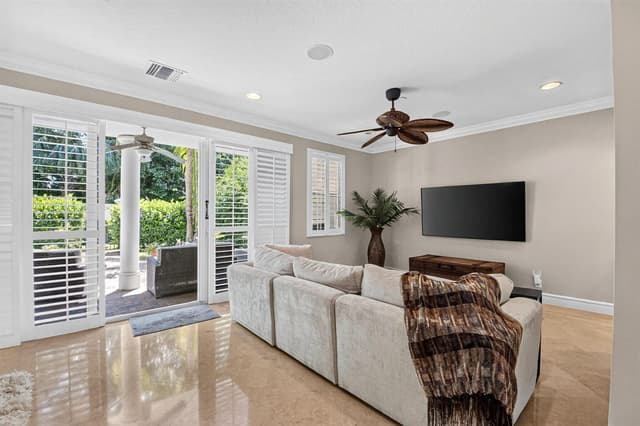 612 NE FRANCESCA Lane, Boca Raton FL 33487 - Boca Raton, FL - Photo 4
