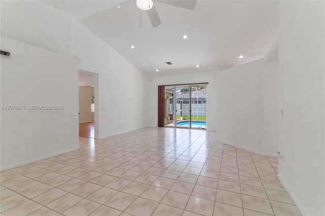10256 NW 53rd Ct, Coral Springs FL 33076 - Coral Springs, FL - Photo 7