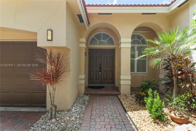 10256 NW 53rd Ct, Coral Springs FL 33076 - Coral Springs, FL - Photo 5