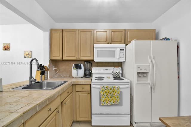 3527 NE 168th St # 203, North Miami Beach FL 33160 - North Miami Beach, FL - Photo 5