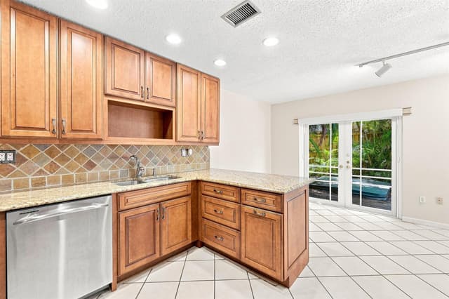 3203 McDonald Street # 3203, Miami FL 33133 - Miami, FL - Photo 7