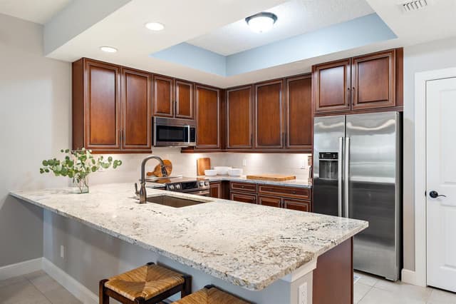 814 BAY COLONY Drive S, Juno Beach FL 33408 - Juno Beach, FL - Photo 4