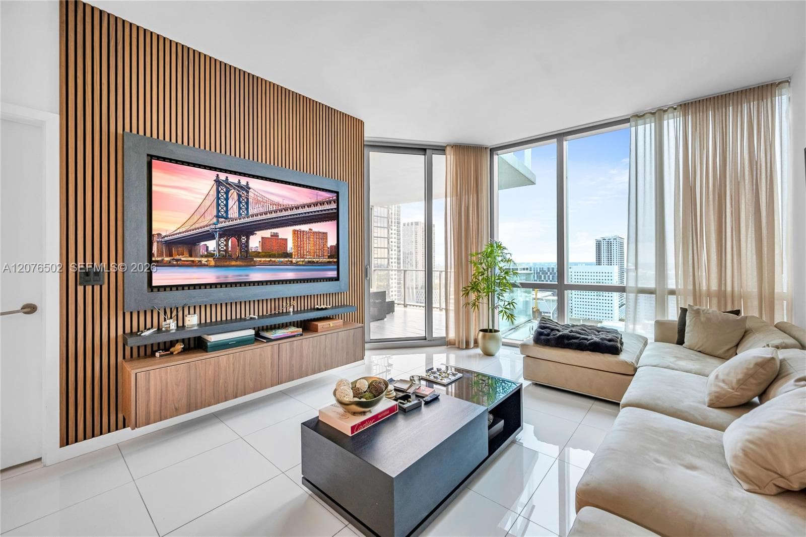 851 NE 1st Ave # 2408, Miami FL 33132 - Miami, FL - Photo 1