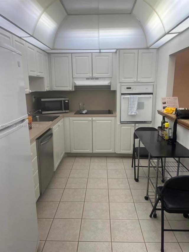 19370 Collins Ave # 805, Sunny Isles Beach FL 33160 - Sunny Isles Beach, FL - Photo 6