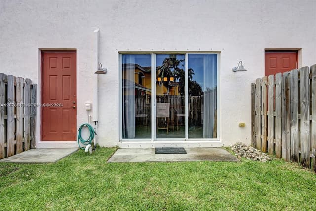 2311 NE 42nd Cir, Homestead FL 33033 - Homestead, FL - Photo 3