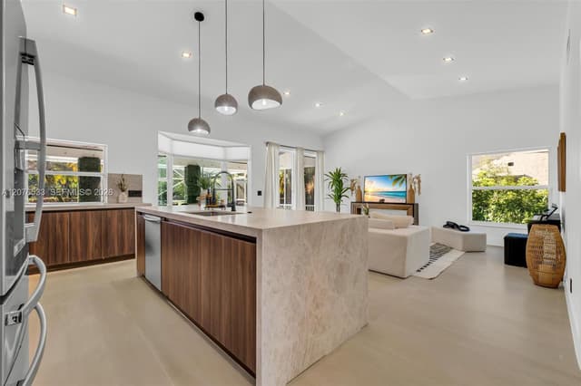 11834 Island Lakes Ln, Boca Raton FL 33498 - Boca Raton, FL - Photo 2