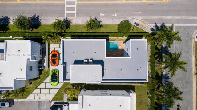 10381 NW 67th Ter, Doral FL 33178 - Doral, FL - Photo 5