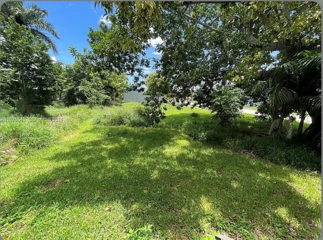 398 Cypress Ave, Pahokee FL 33476 - Pahokee, FL - Photo 4