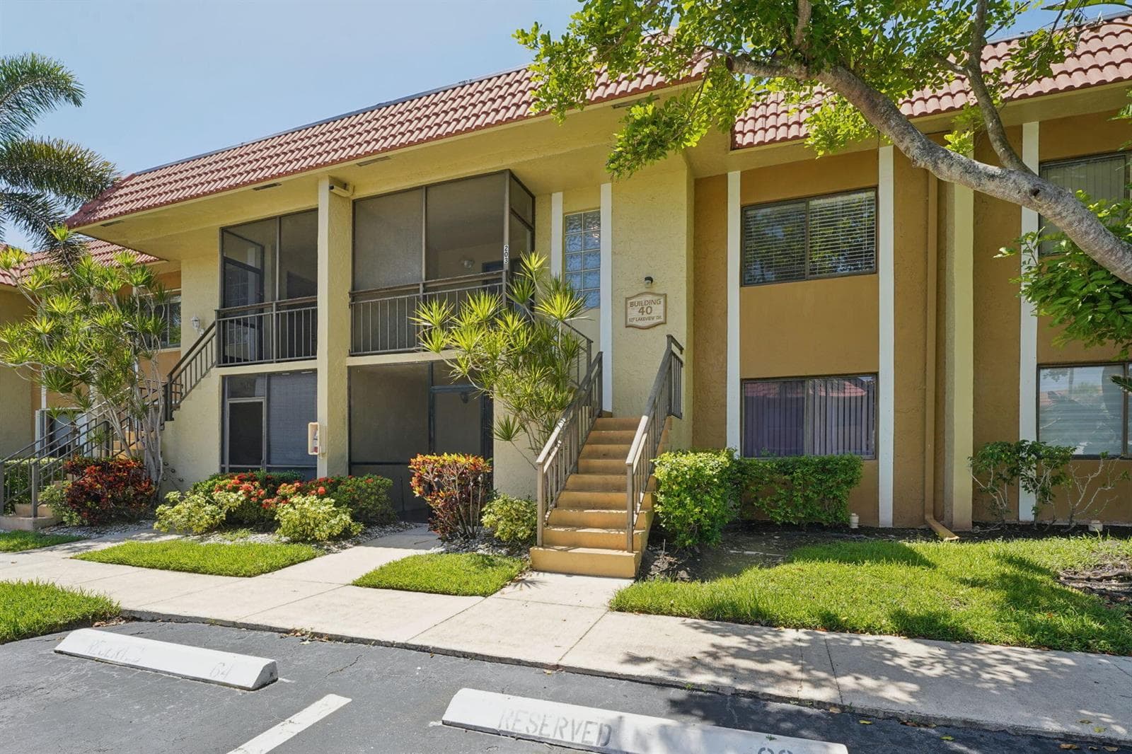 327 LAKEVIEW Drive # 203, Weston FL 33326 - Weston, FL - Photo 1