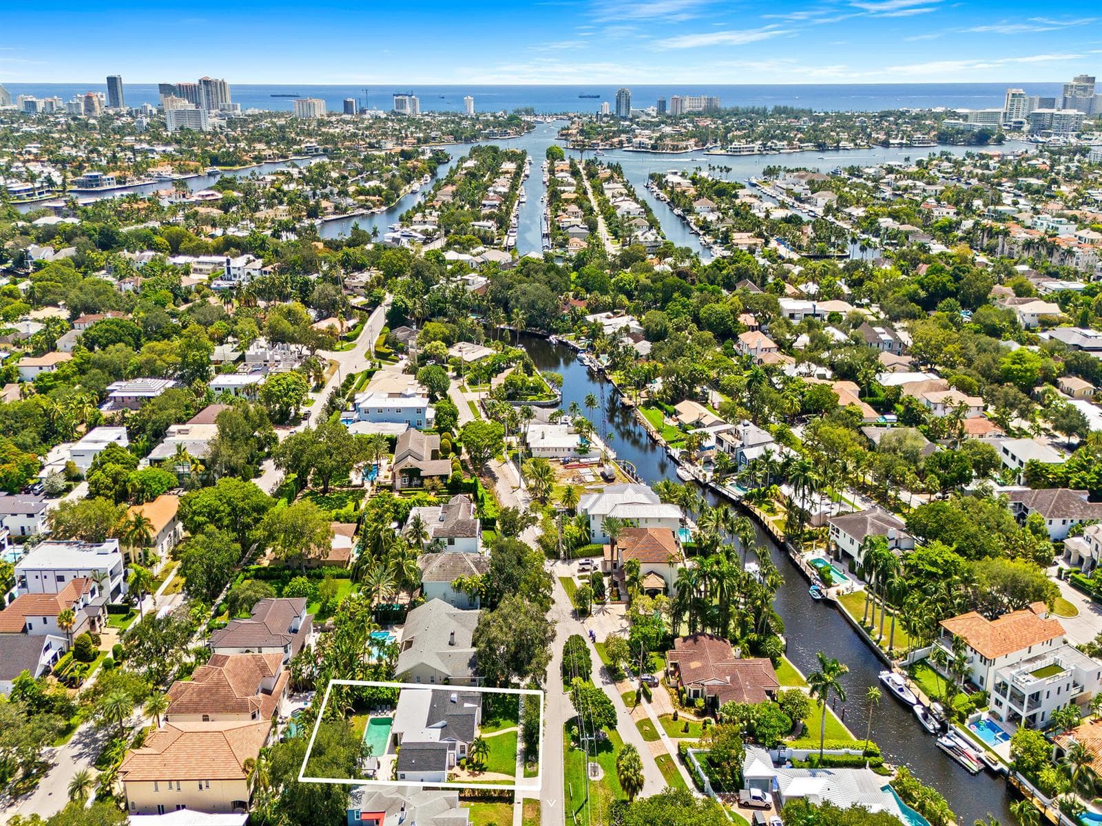 1001 SE 10th Street, Fort Lauderdale FL 33316 - Fort Lauderdale, FL - Photo 1