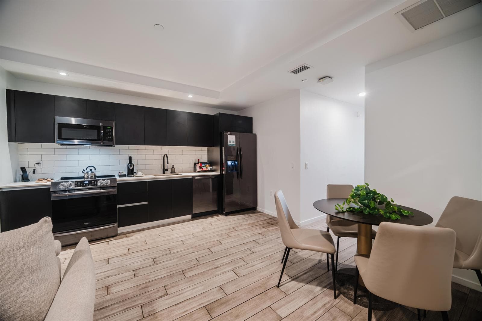 398 NE 5TH Street # 1515, Miami FL 33132