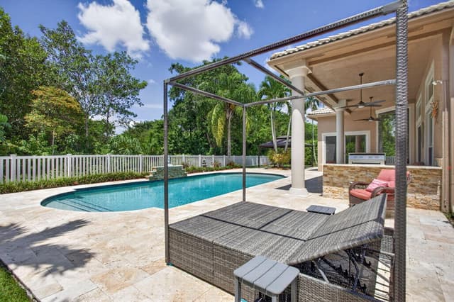 6161 NW 53RD Circle, Coral Springs FL 33067 - Coral Springs, FL - Photo 7
