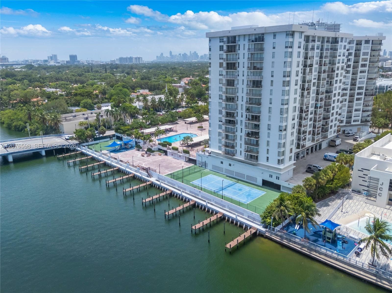 4101 Pine Tree Dr # 1105, Miami Beach FL 33140 - Miami Beach, FL - Photo 1